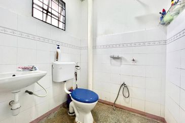 Lorong Cakera Purnama 12/13