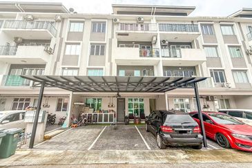 Taman Tasik Semenyih (Lake Residence)