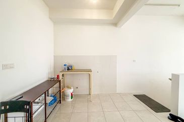 Taman Tasik Semenyih (Lake Residence)