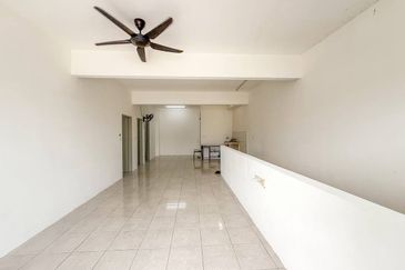 Taman Tasik Semenyih (Lake Residence)