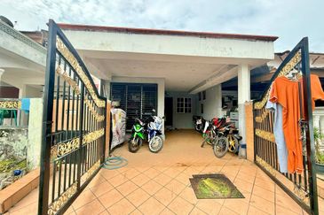 Persiaran Puncak Alam 1 