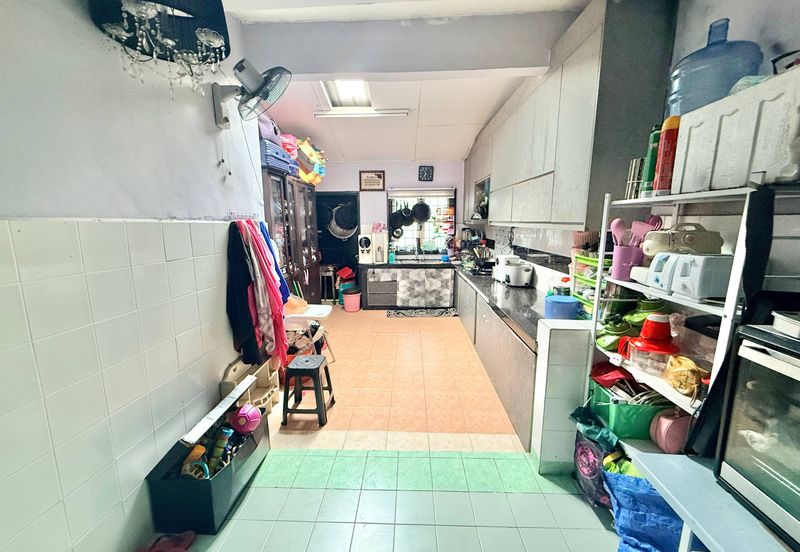 Persiaran Puncak Alam 1 