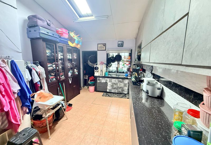 Persiaran Puncak Alam 1 