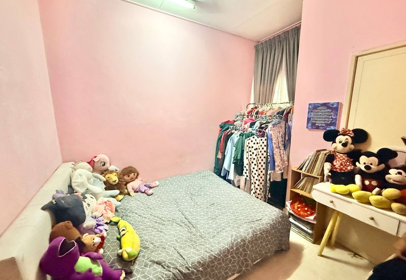 Persiaran Puncak Alam 1 