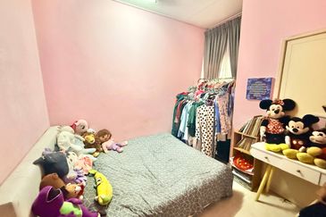 Persiaran Puncak Alam 1 