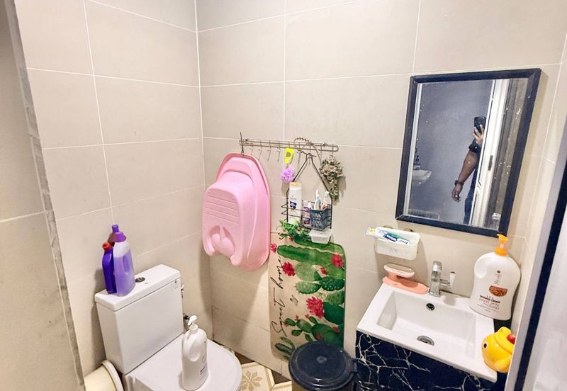 Persiaran Puncak Alam 1 