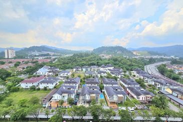 Residensi Bistaria, Ukay Bistari