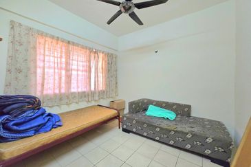 Residensi Bistaria, Ukay Bistari