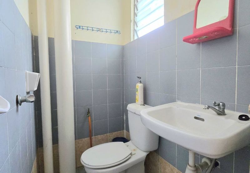 Residensi Bistaria, Ukay Bistari