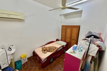 Bandar Tun Hussein Onn