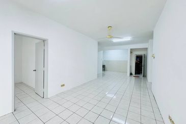 PV3 Platinum Hill Condominium