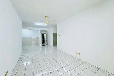 PV3 Platinum Hill Condominium