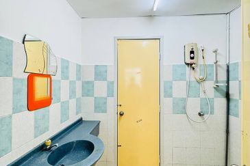 PV3 Platinum Hill Condominium