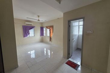 Taman Tasik Semenyih (Lake Residence)