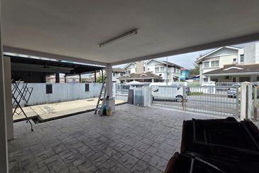 Taman Tasik Semenyih (Lake Residence)