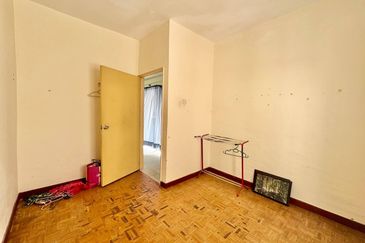 Pangsapuri Sri Raya, Ukay Perdana