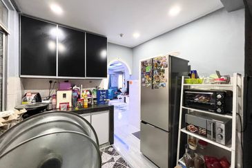 Lorong Az-Zaharah 10/20