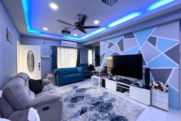 Lorong Az-Zaharah 10/20