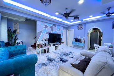 Lorong Az-Zaharah 10/20