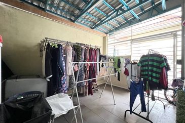 Lorong Az-Zaharah 10/20