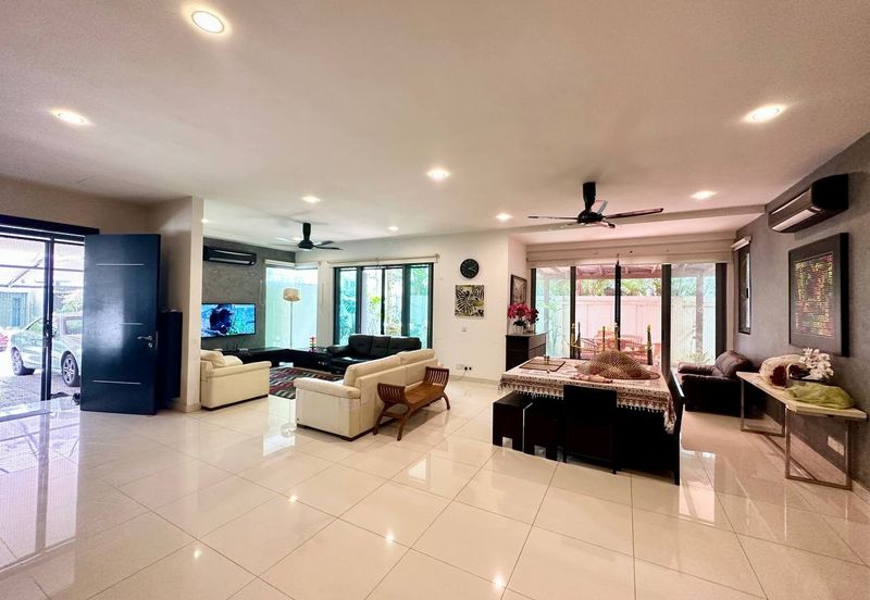 Bangi Lakehill Villas