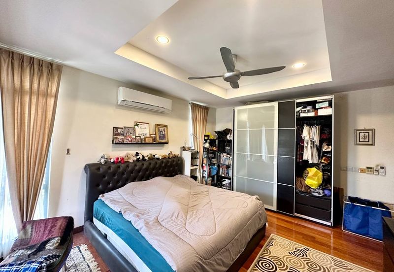 Bangi Lakehill Villas