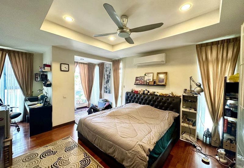 Bangi Lakehill Villas