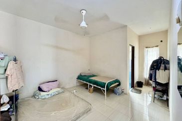 Taman Desa Bestari, Salak Tinggi