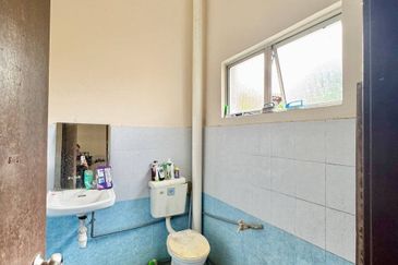 Taman Desa Bestari, Salak Tinggi