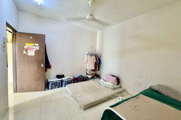 Taman Desa Bestari, Salak Tinggi