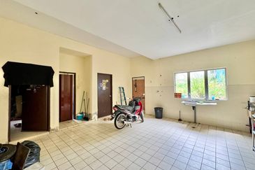 Taman Desa Bestari, Salak Tinggi