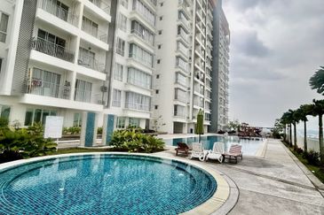 7 Tree Seven Residence