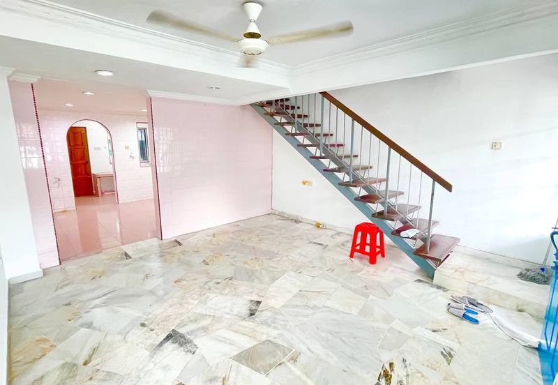 [Freehold] Double Storey Terrace Taman Industri Bolton Batu Caves