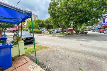 Taman Alam Megah, Seksyen 28