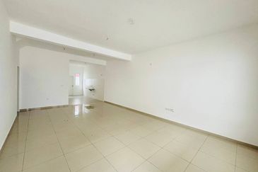 TIARA SENDAYAN (PRESINT 5)