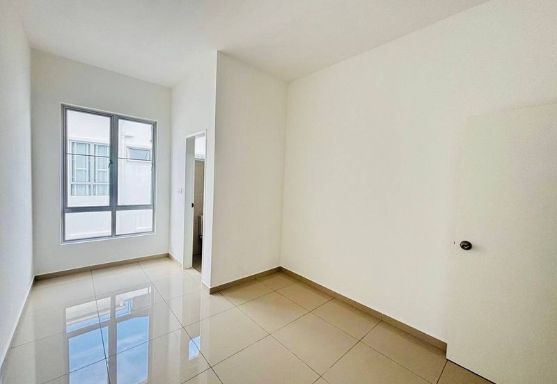 TIARA SENDAYAN (PRESINT 5)