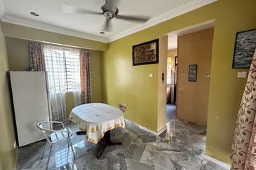 Taman Tasik Semenyih (Lake Residence)