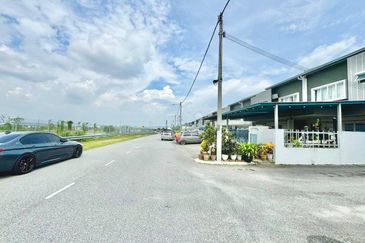 Laman Haris @ Eco Grandeur