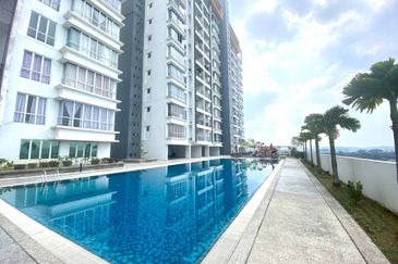 7 Tree Seven Residence