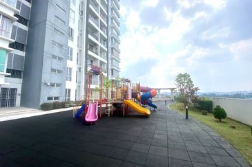 7 Tree Seven Residence