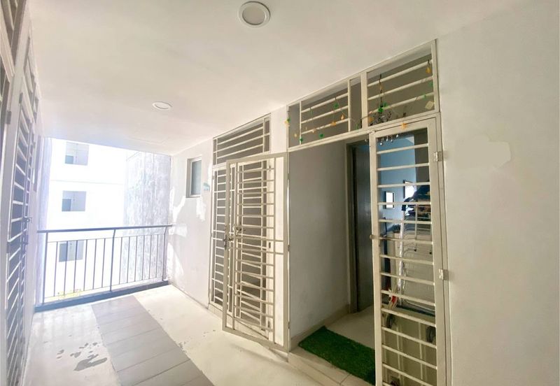 7 Tree Seven Residence