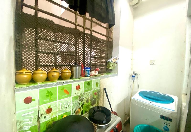 7 Tree Seven Residence