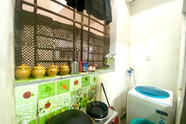 7 Tree Seven Residence