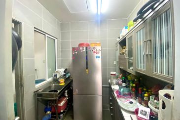 7 Tree Seven Residence