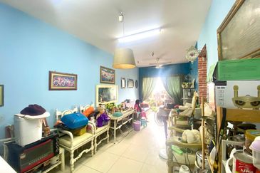 7 Tree Seven Residence