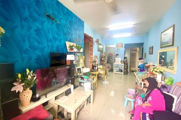 7 Tree Seven Residence