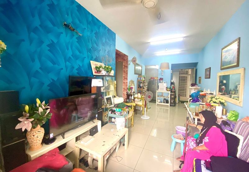 7 Tree Seven Residence