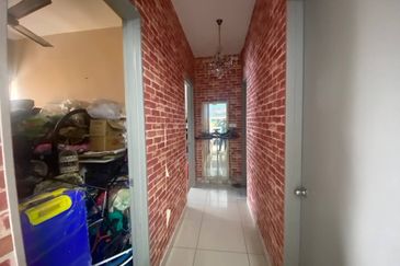 7 Tree Seven Residence