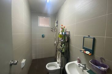 7 Tree Seven Residence