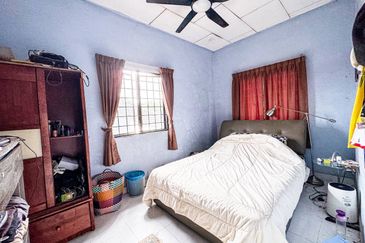 Bandar Tun Hussein Onn